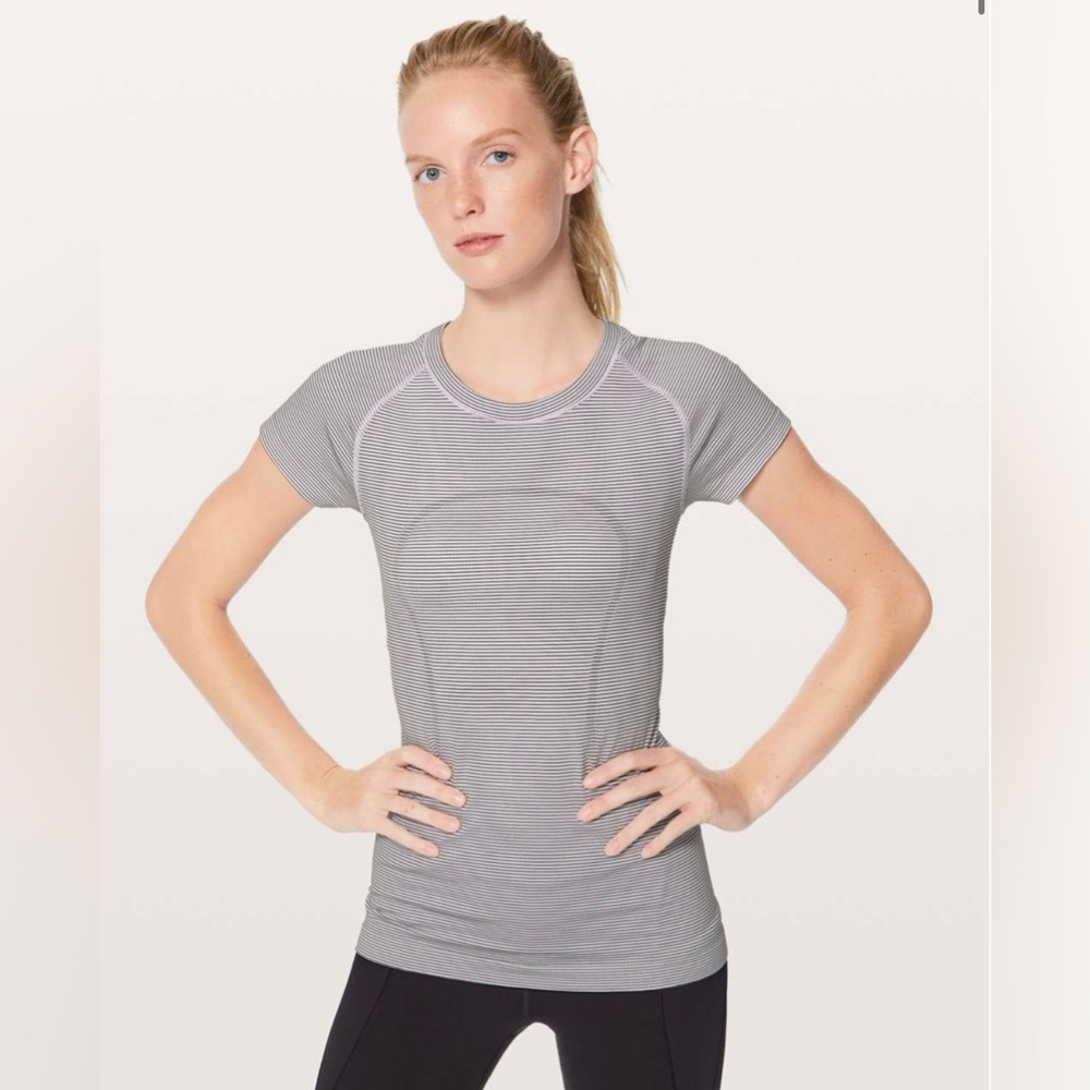 Lululemon Swiftly Tech Short Sleeve Crew Top, Black and White Striped, Size 6